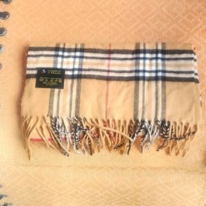 100% acrylic cashmink by v fraas scarf